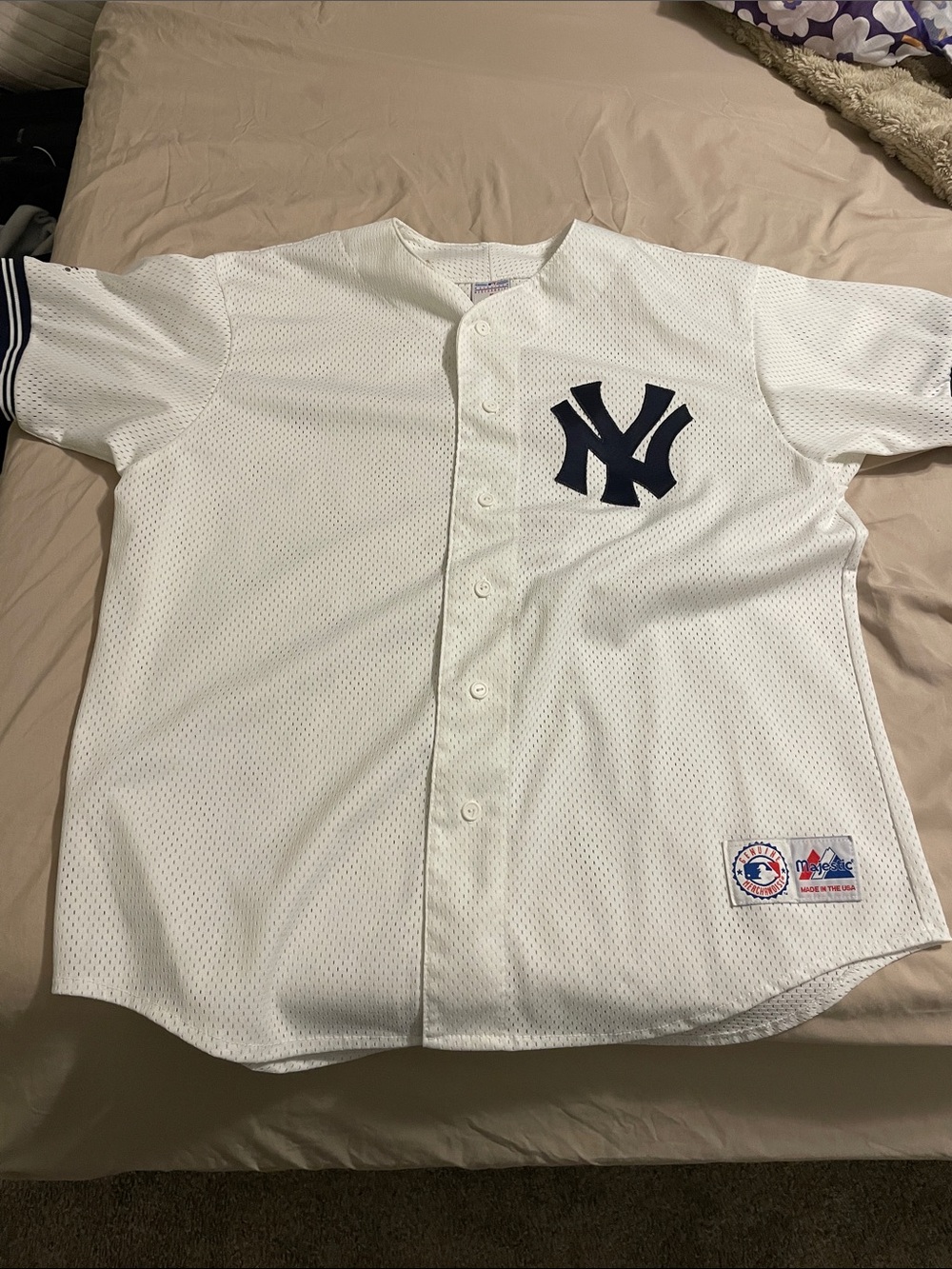 Majestic New York Yankees White Mesh Button-Up Jersey